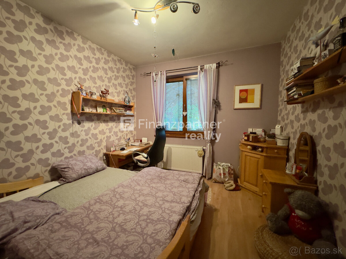 Na predaj sympatický 4-izbový klimatizovaný rodinný dom - 8