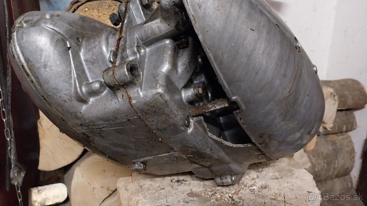 Motor jawa 250 353 - 8