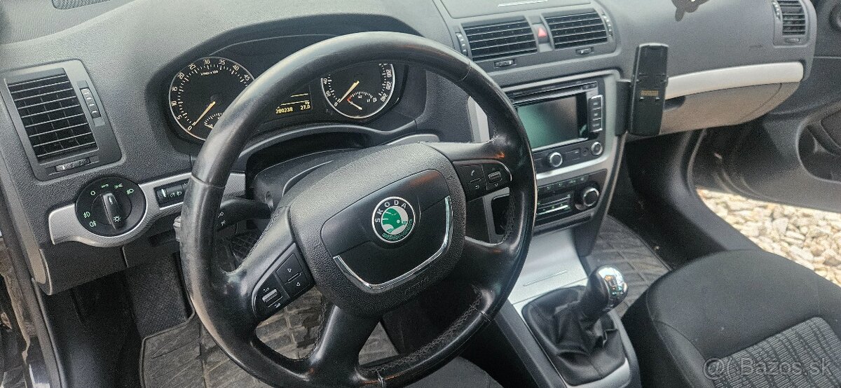 Octavia 2 facelift 1.6 tdi - 8