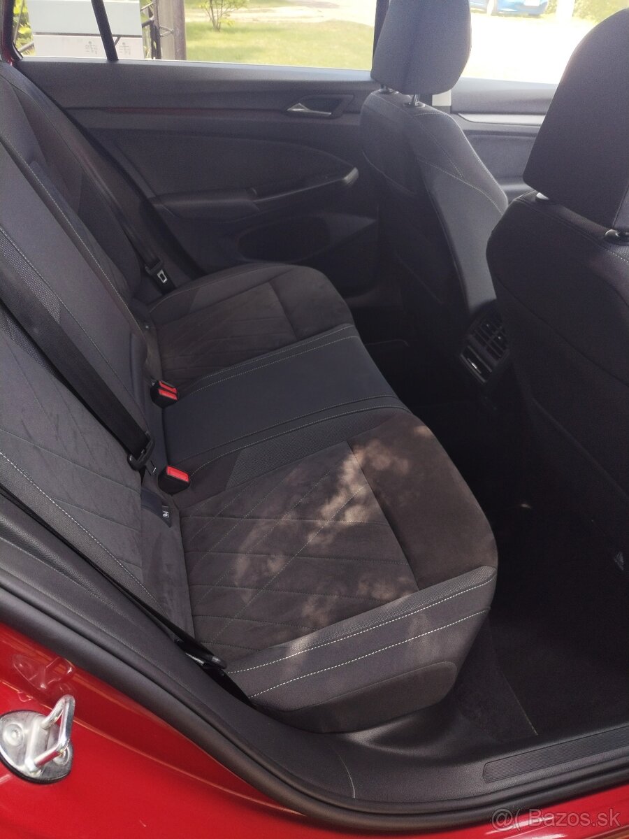 VW Golf 8 Variant 1.5 TGI DSG 7st. automat - 8