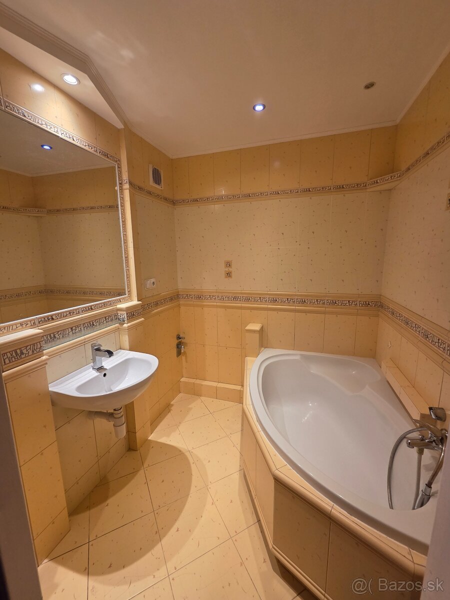 Predám 3-izbový byt Bardejov - 8