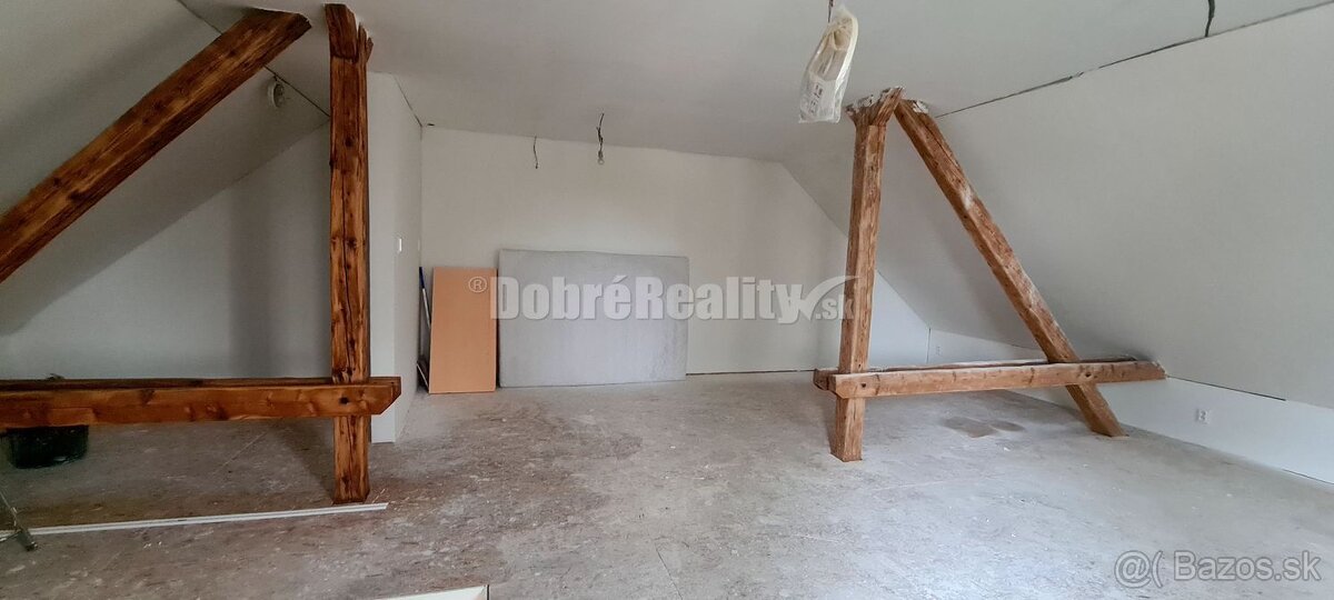 REZERVOVANÉ-objekt na bývanie aj podnikanie v centre obce Te - 8