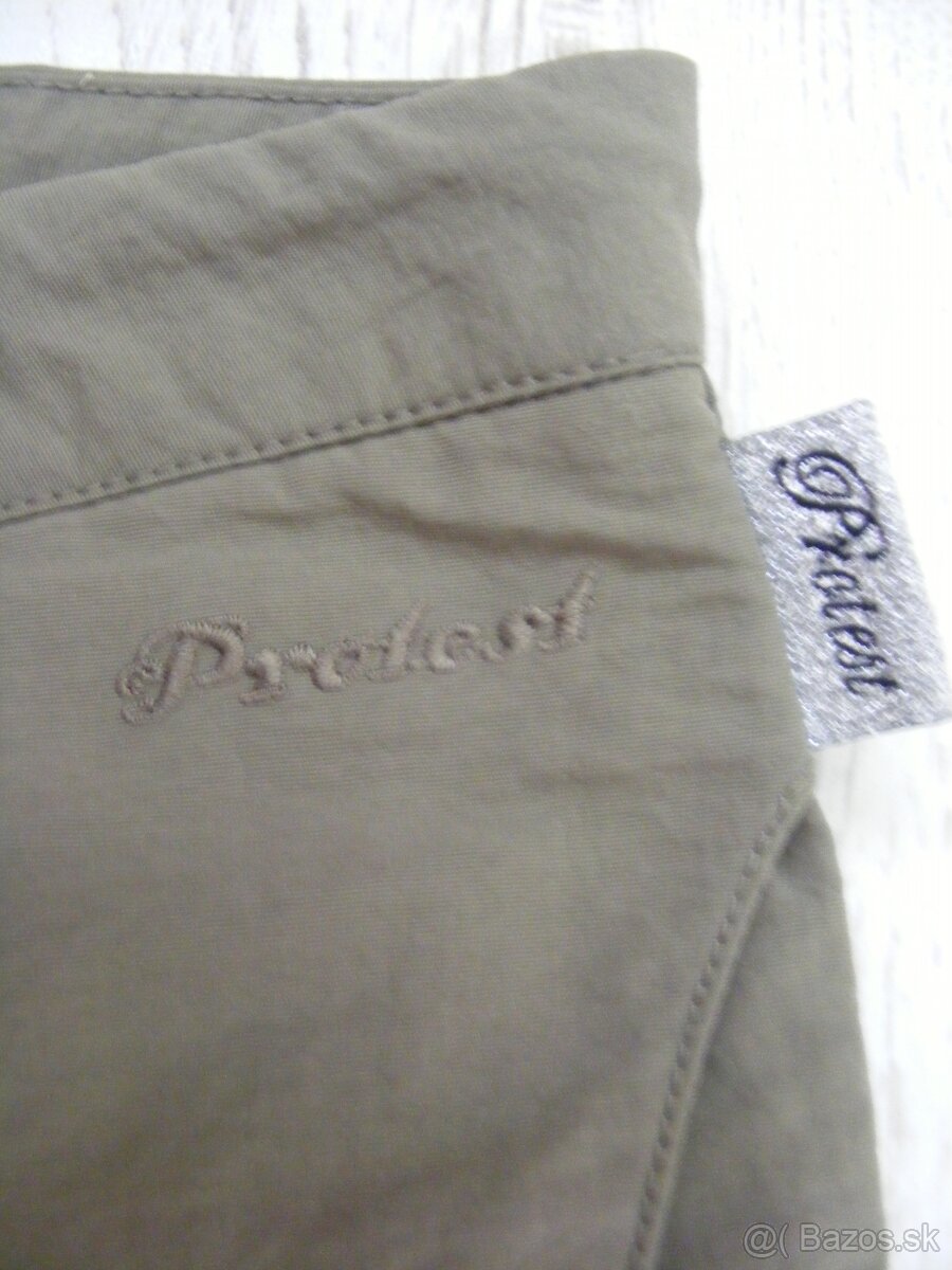 Dámske capry šortky Hilfiger a Protest - 8