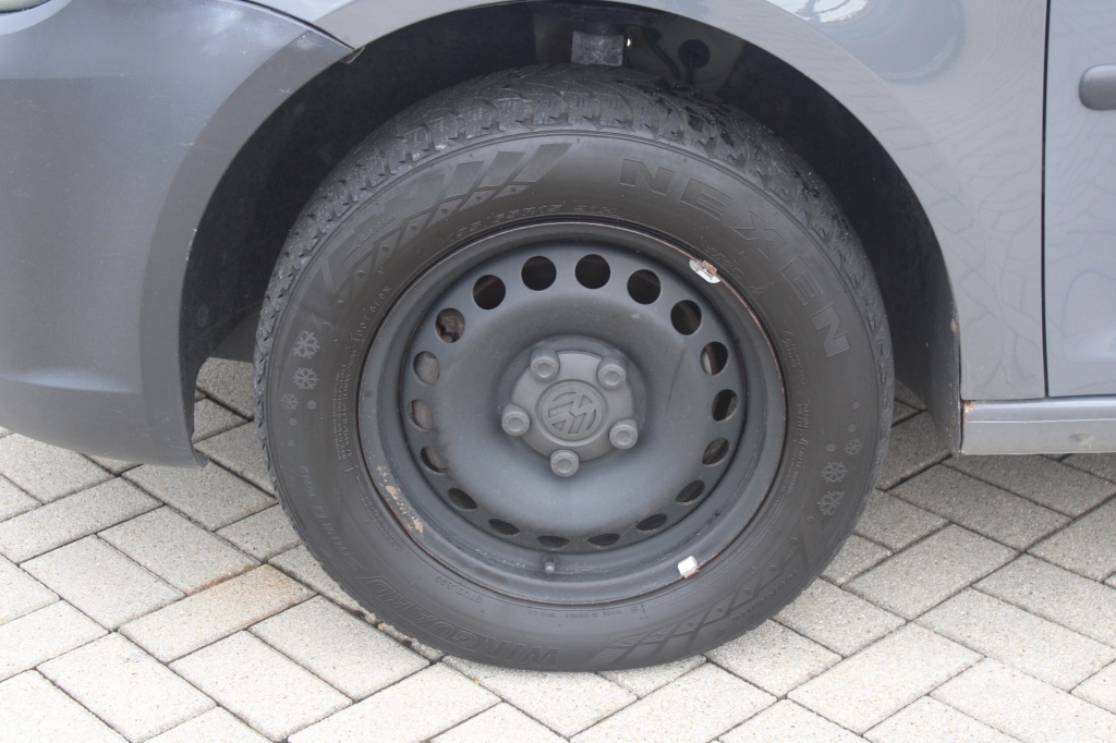 Volkswagen Caddy 1,6 TDi 75 kW BASIS - 8