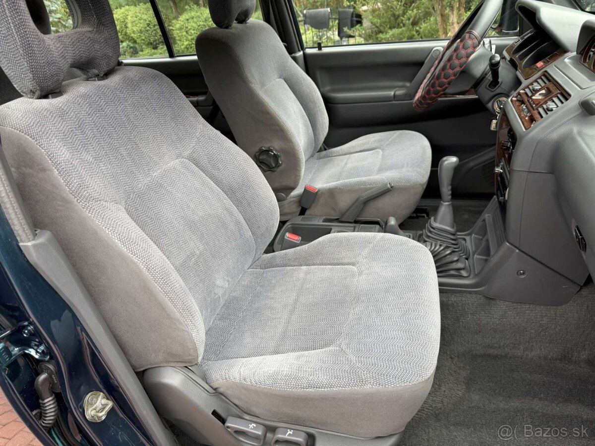 MITSUBISHI PAJERO 2,5TD 7miest - 8
