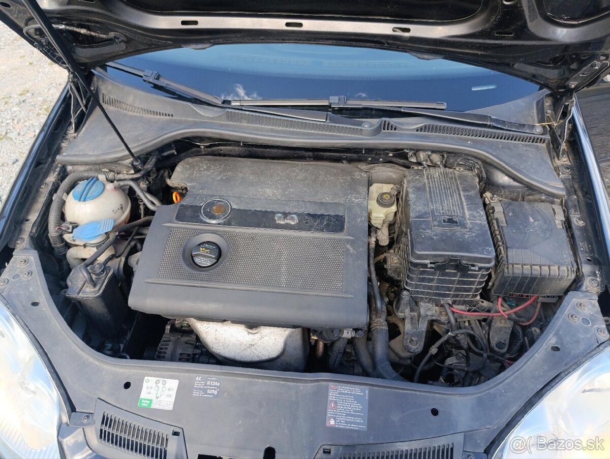 Volkswagen Golf V - 8