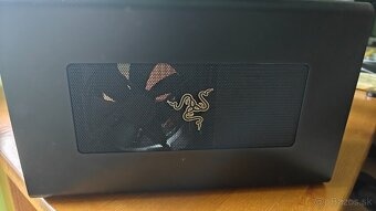 Razer Core X - 8