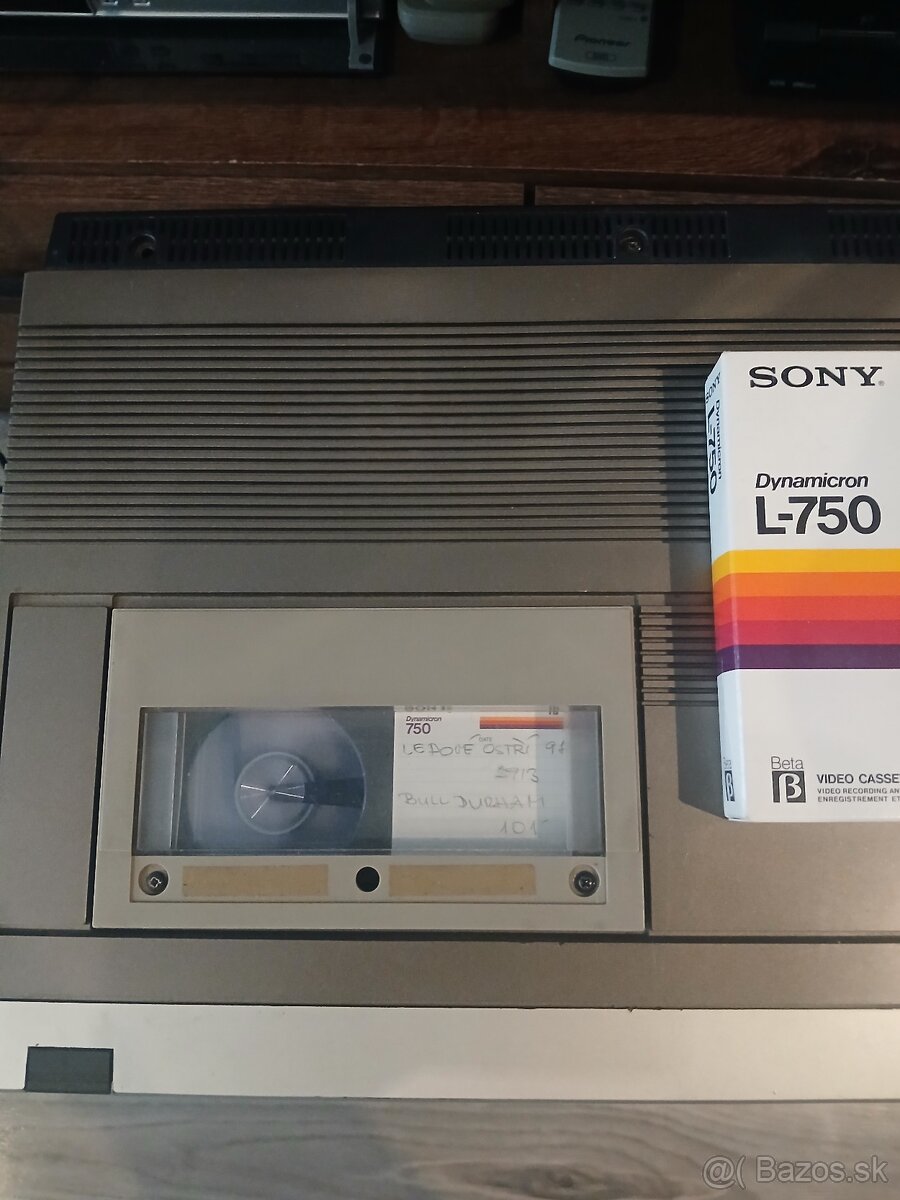 Videorekordér Betamax Sanyo VTC 5000 - - 8