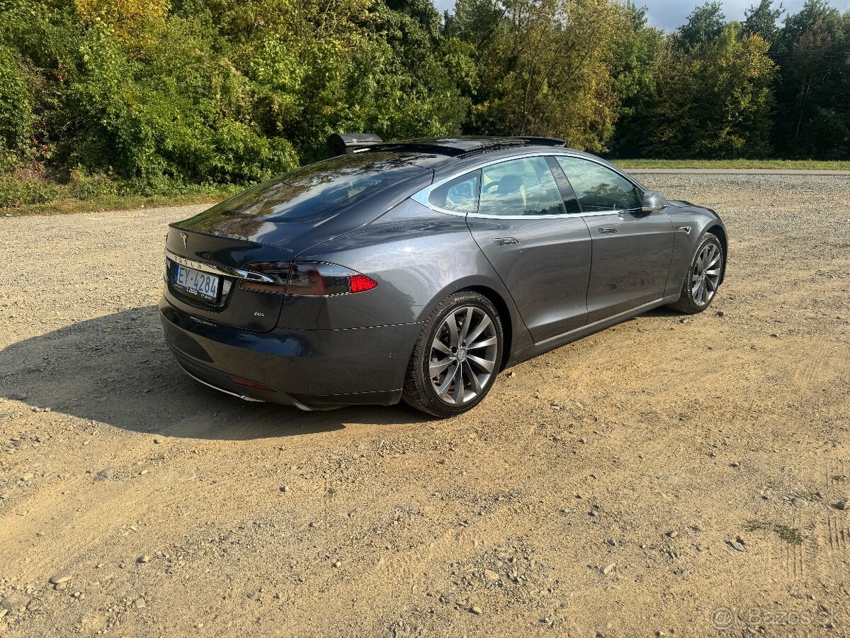Tesla Model S 85 - Nabíjení ZDARMA AUTOPILOT - 8