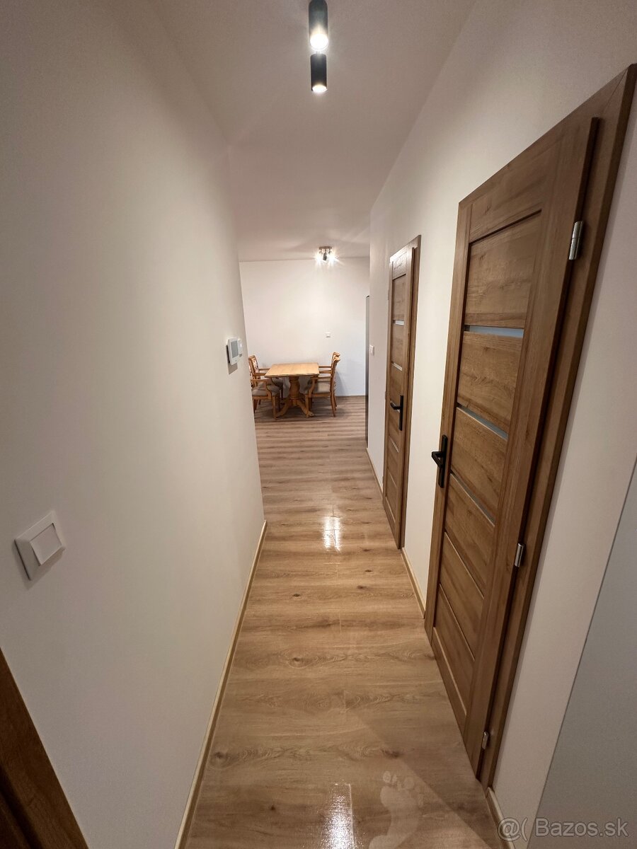 Prenájom 2-izbového bytu v novostavbe s garažou - 8