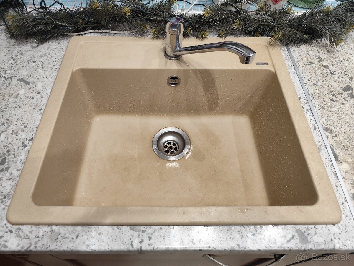 Kuchynská linka so spotrebičmi - 8