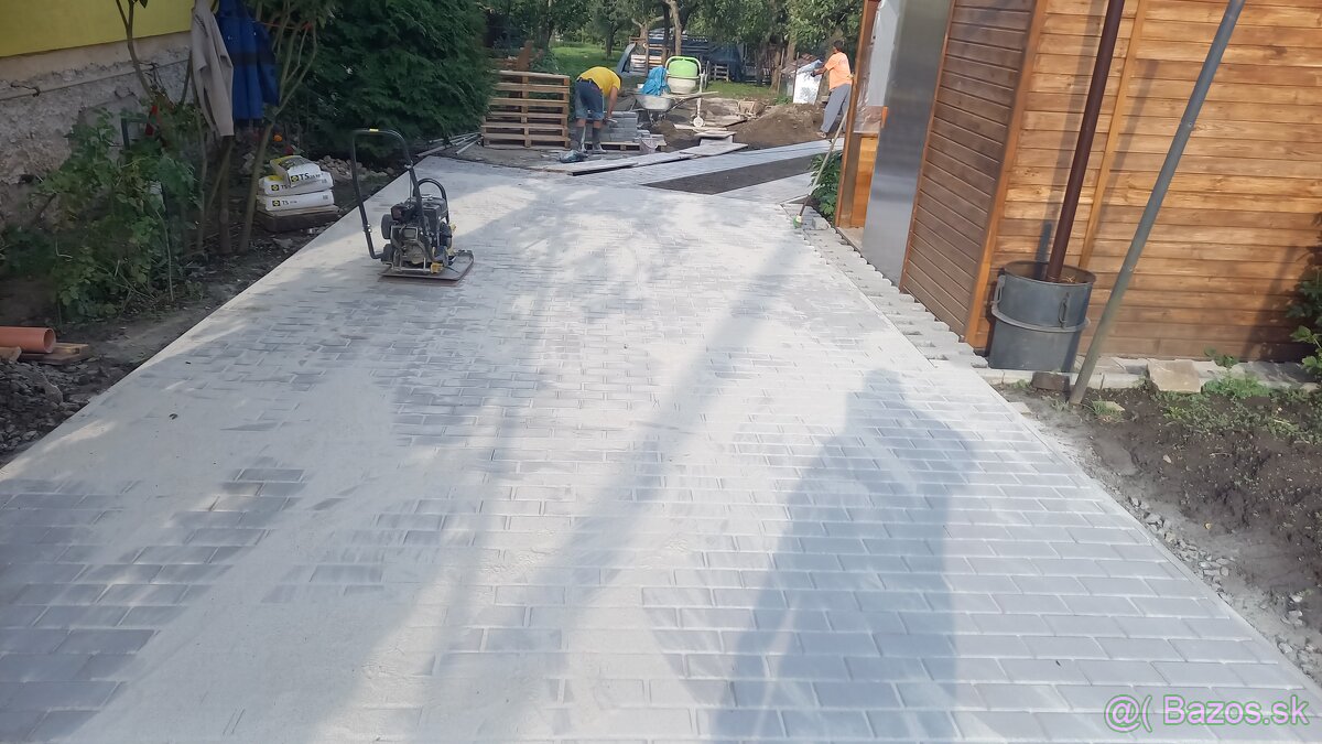 BETÓNOVANIE,KOPANIE,STAVBY - 8