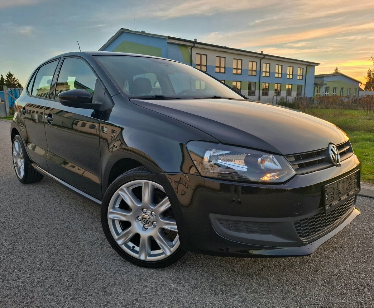 VOLKSWAGEN POLO 1.2 TRENDLINE - 8