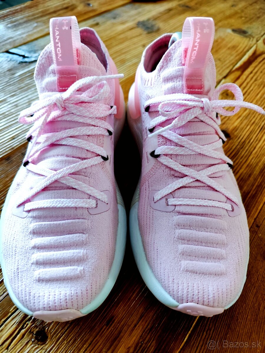 Bežecké topánky Under Armour veľkosť EUR 40, 25,5cm - 8