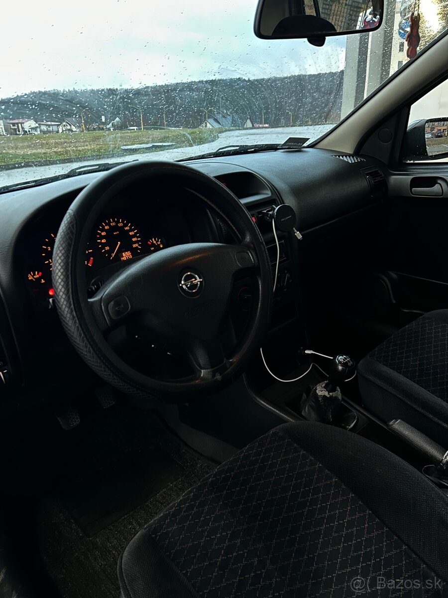 Opel Astra g 1.6 - 8