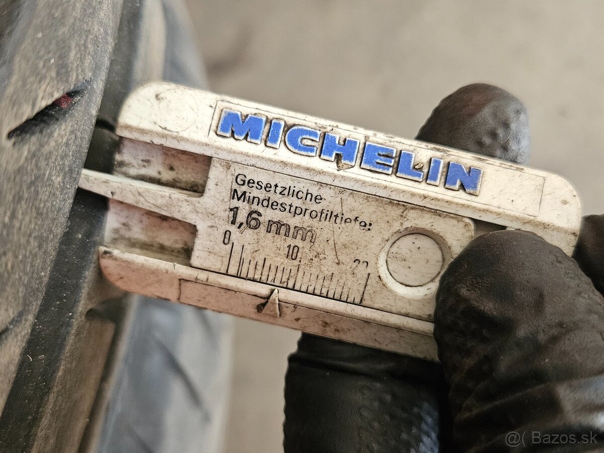245/40 R19 Continental - 8