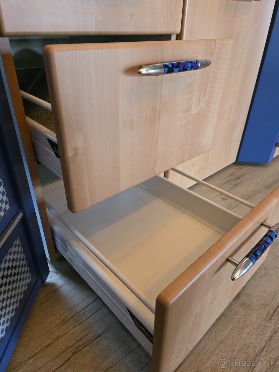 Kuchynská linka + spotrebiče - 8