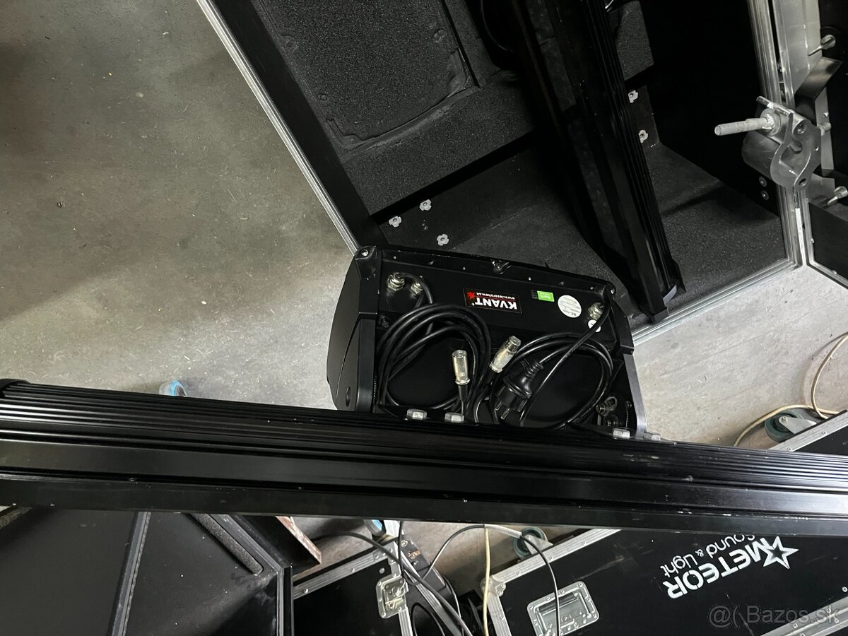 Kvant RGB Led wash linear IP - 8