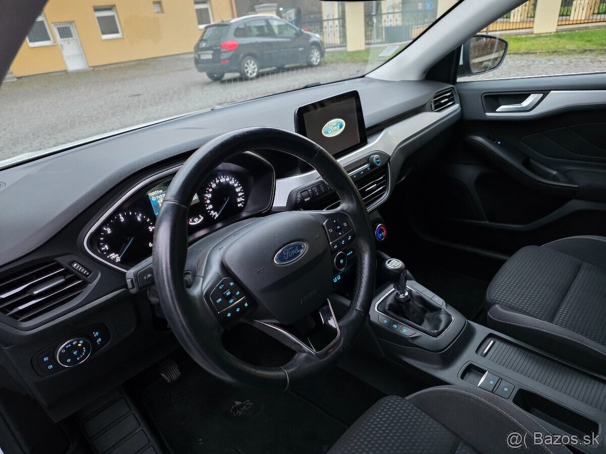 Ford Focus 1.5 TDCi EcoBlue Titanium - 8