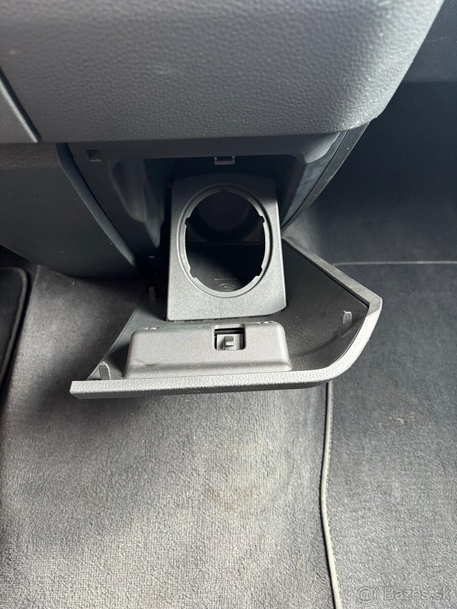 VW Multivan Highline 2,0 TDI automat - 8