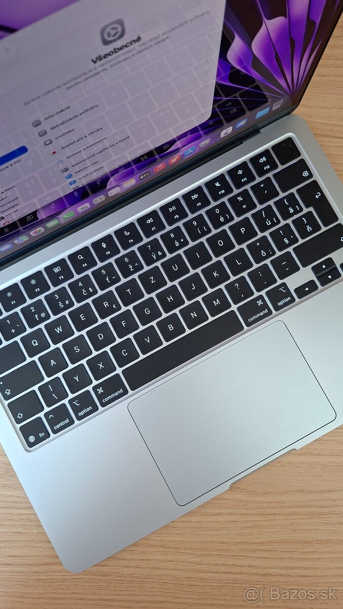 MacBook Air M4/16GB/256GB - 8