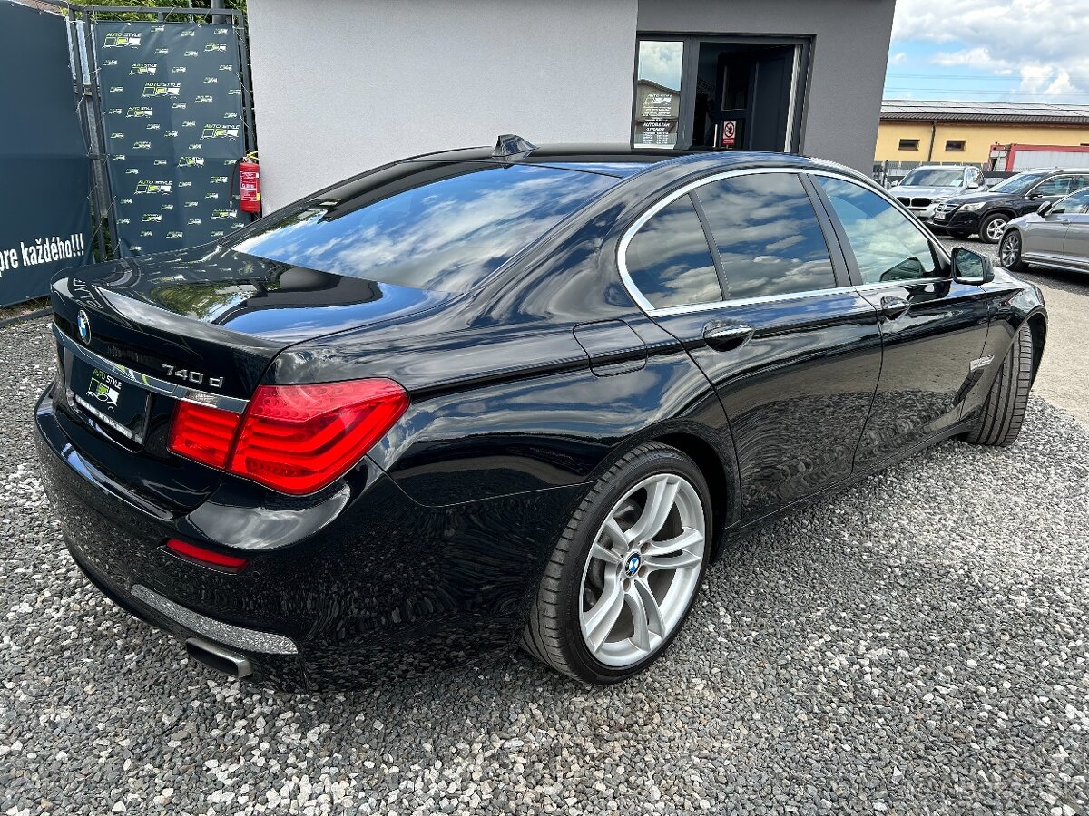 BMW Rad 7 740d xDrive - 8