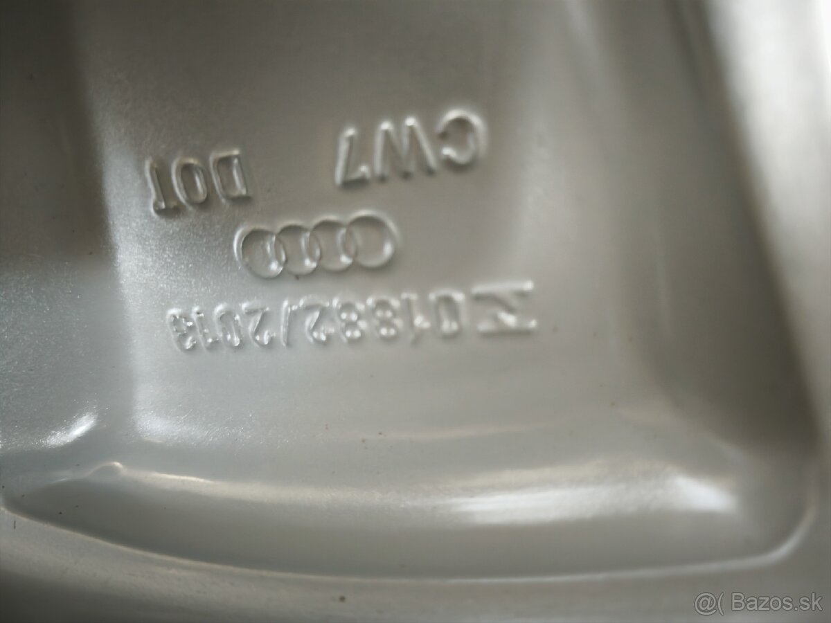 AUDI Q4 E-TRON/ENYAQ/ID4/R19/ALU/PNEU - 8