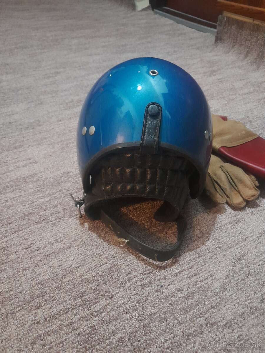 Predam retro PRILBU a rukavice - 8