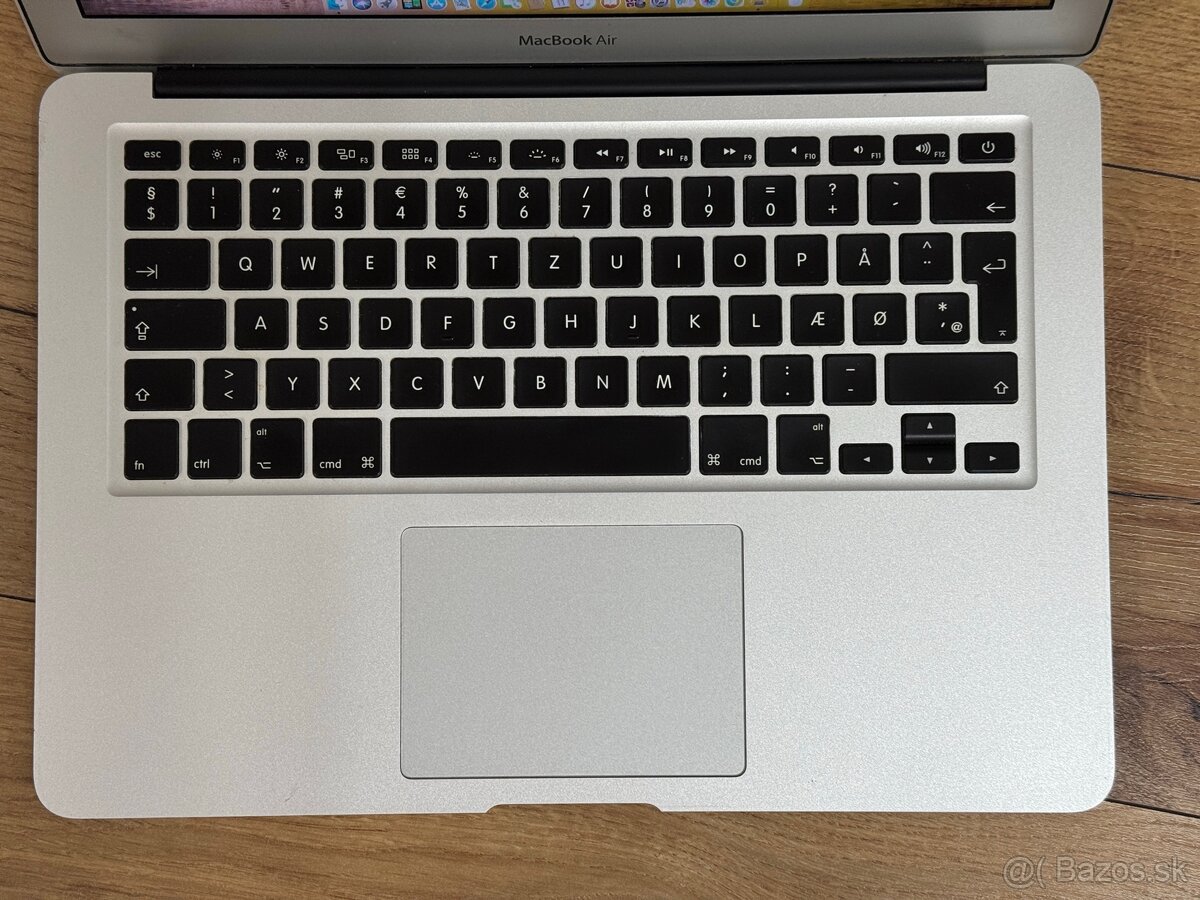 Apple Macbook Air 13" (mid 2011) i7, 4GB, 256GB - 8