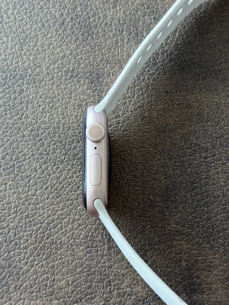 Apple Watch Series 10 42mm - 8