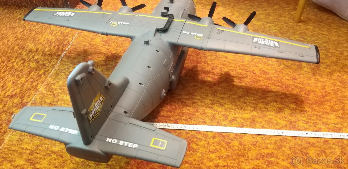 Vrtulove lietadlo velke - 8