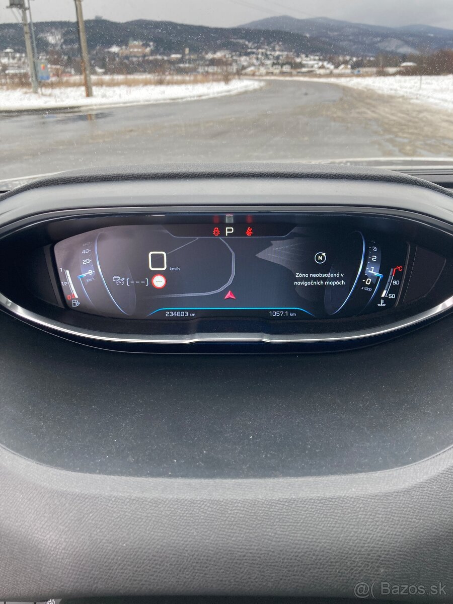 Peugeot 3008 1.6 blueHDi - 8