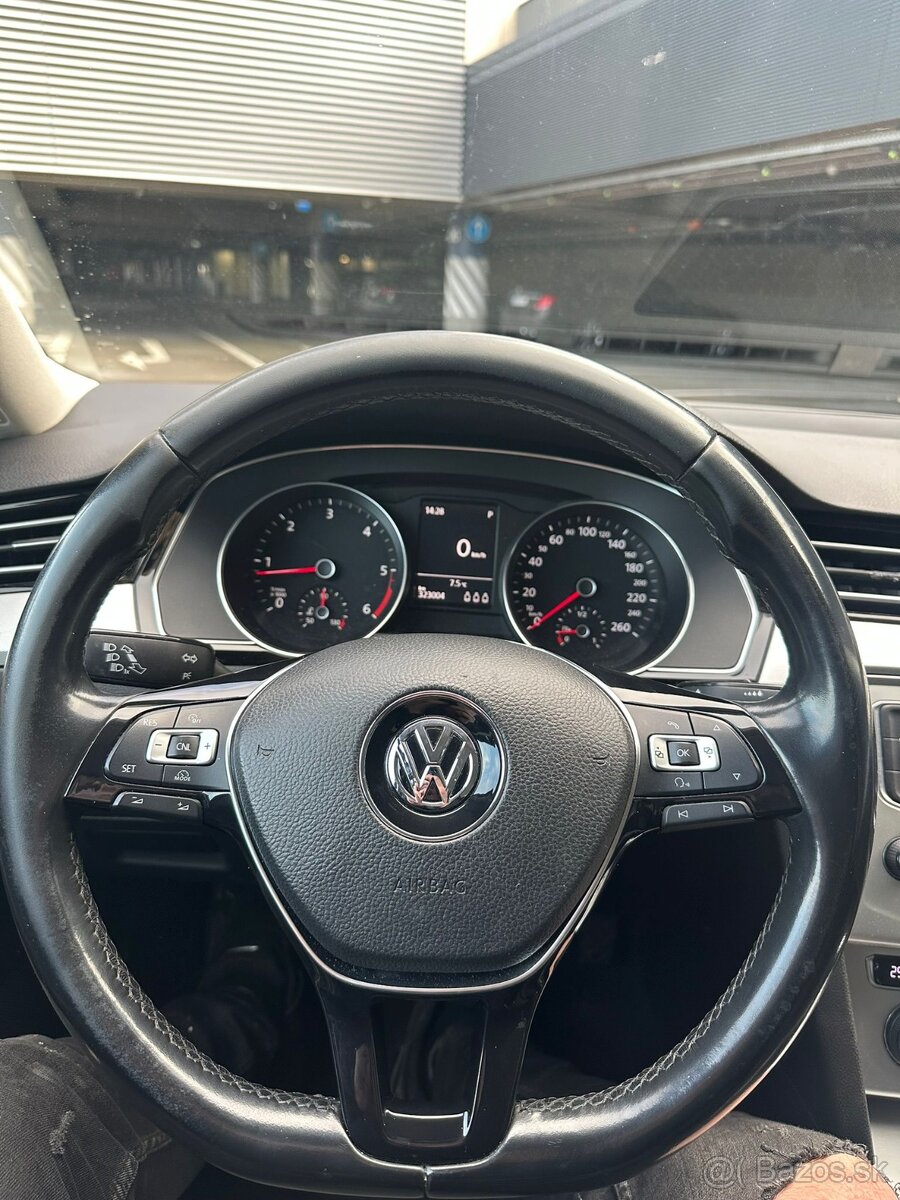 Predám Volkswagen Passat B8 2.0TDi DSG - 8