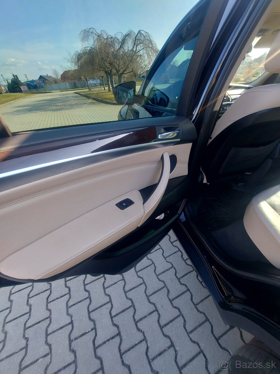 Predám BMW X5 e70 3.0d X-Drive 180kw Facelift - 8