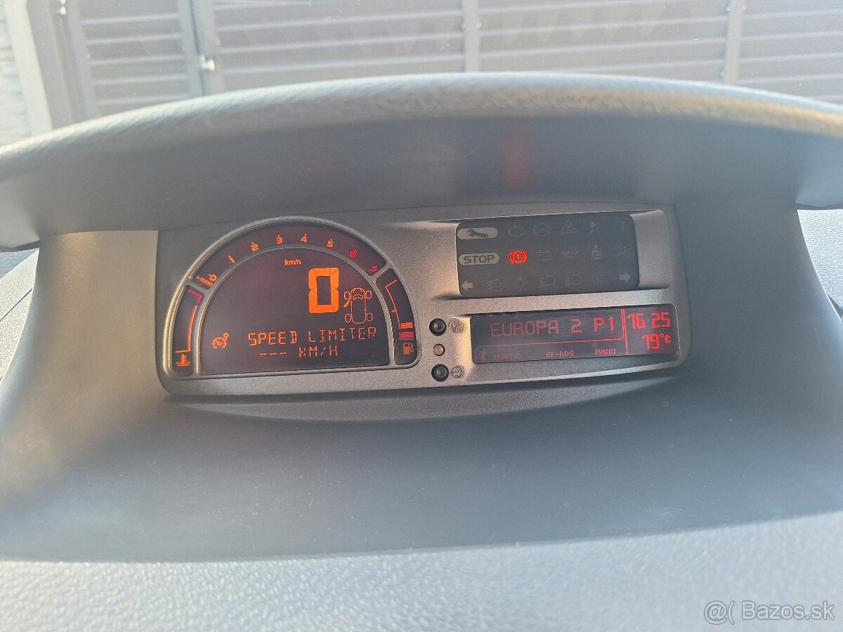 Renault grand modus - 8