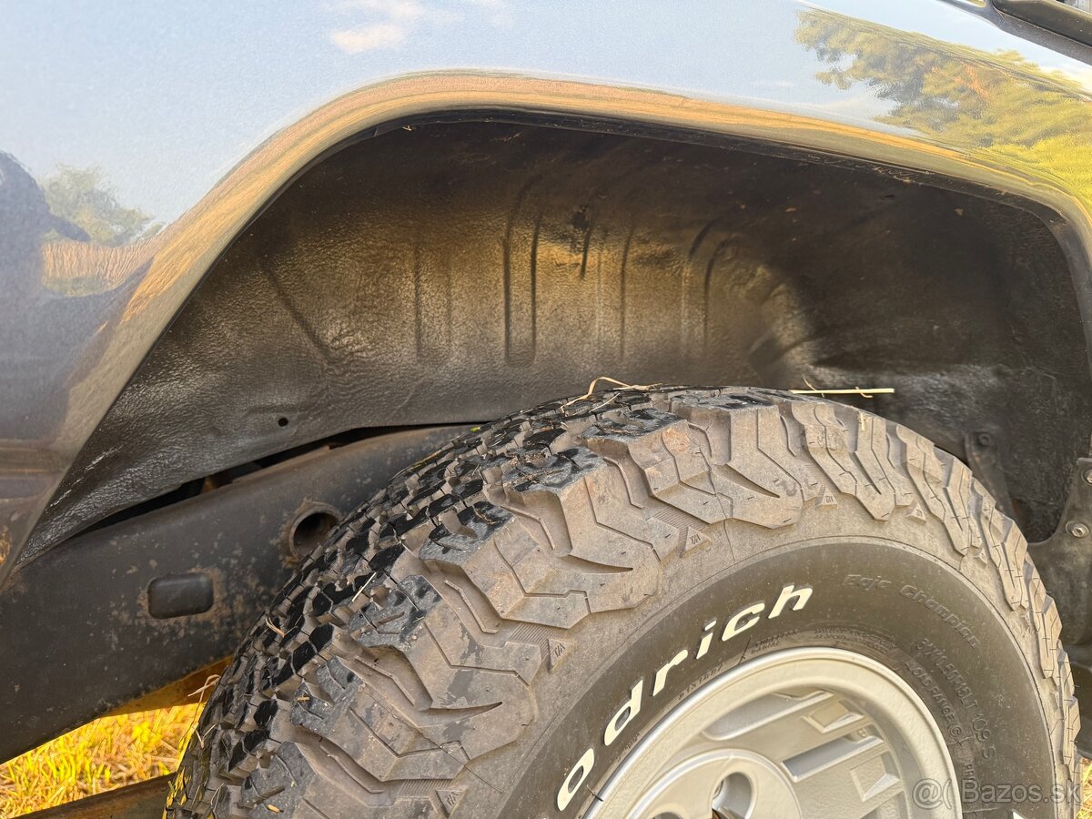 Toyota Land Cruiser 70 3.0 TD - 8