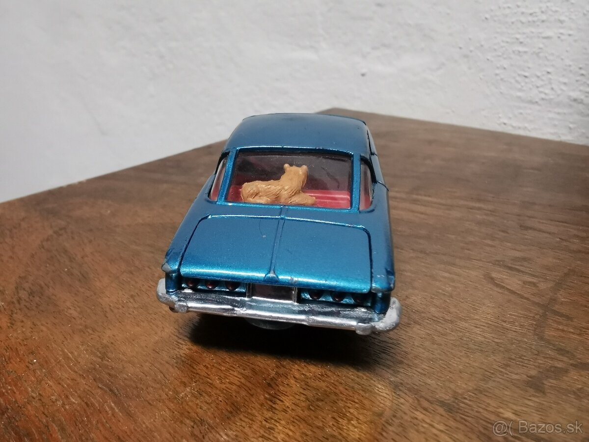 Corgi toys Ghia Chrysler - 8