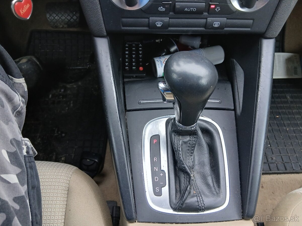 Audi A3 1.6 75kw Sportback automat - 8