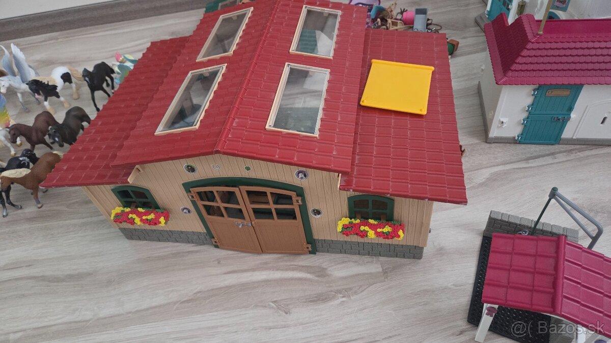 Schleich kone, stajne, dom - 8