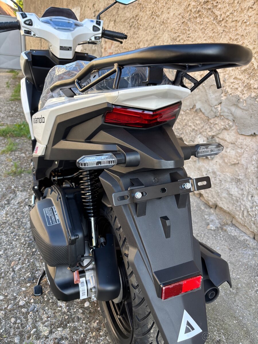 ADAMOTO WHITE 125i novy model 2026 - 8