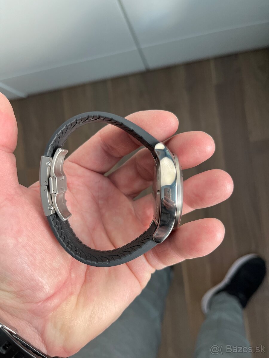 PORSCHE DESIGN TIMEPIECES P’6000 - 8