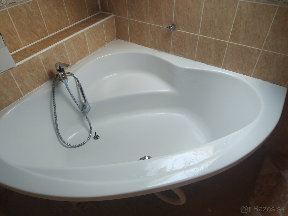 Akrylátová rohová vaňa - 8