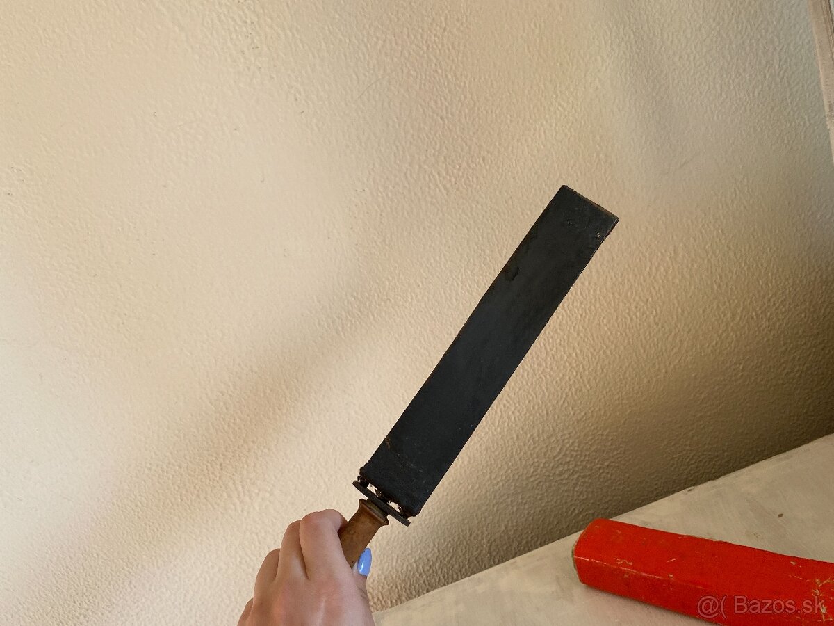 RETRO OSTRIČ NA BRITVU - 8