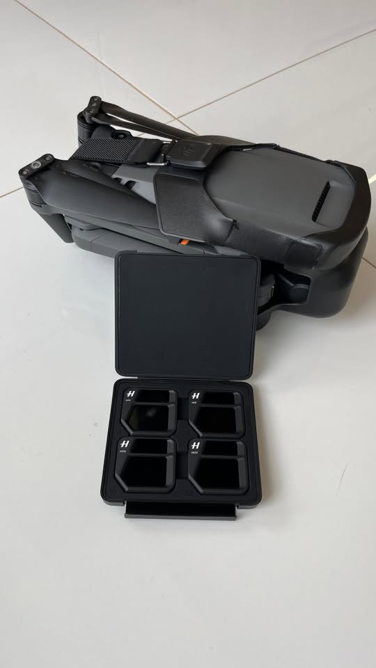 Predám nový dron DJI Mavic 3 v edícii Fly More Combo - 8