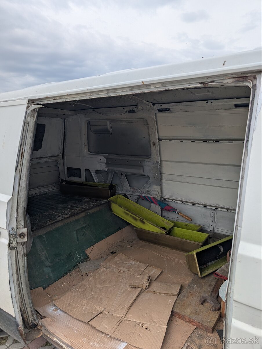 Volkswagen Transporter T3 1.7d - 8