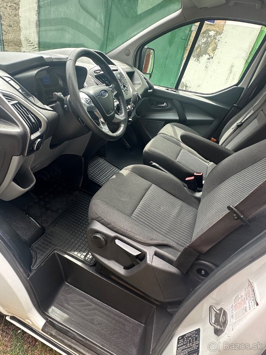 Ford Transit Custom - 8
