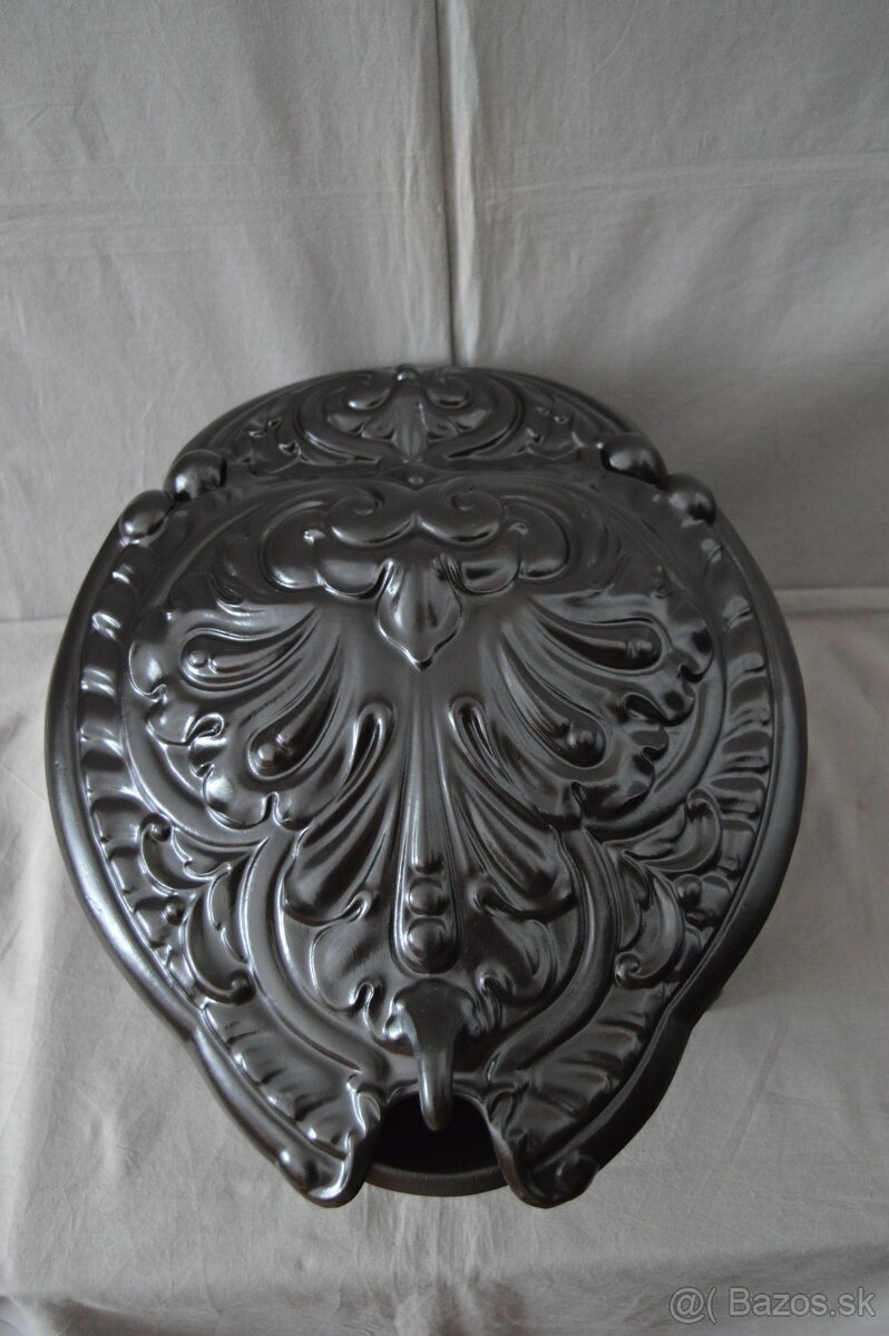 Liatinový uhlák - 8