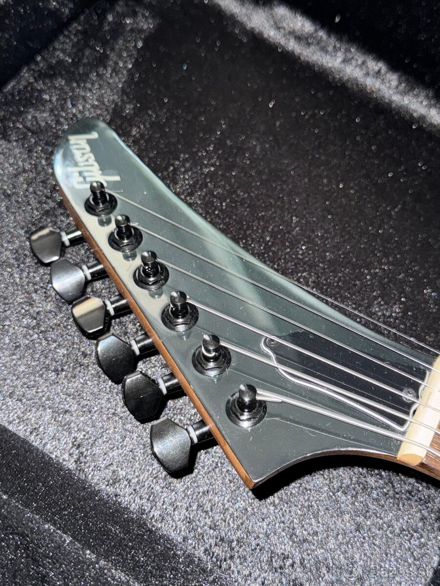 Epiphone Explorer with EMG 81 85 - 8