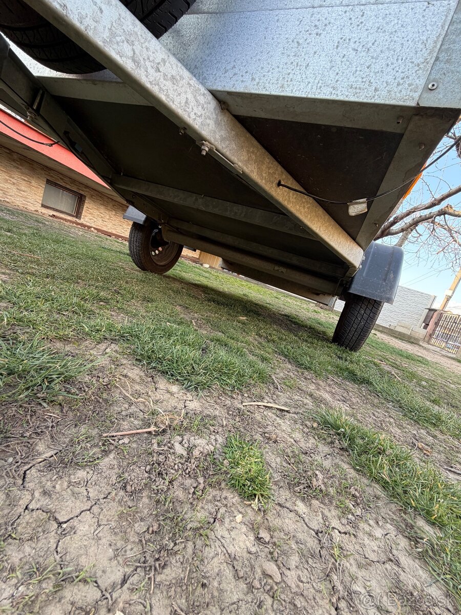 Prívesný vozík - 8