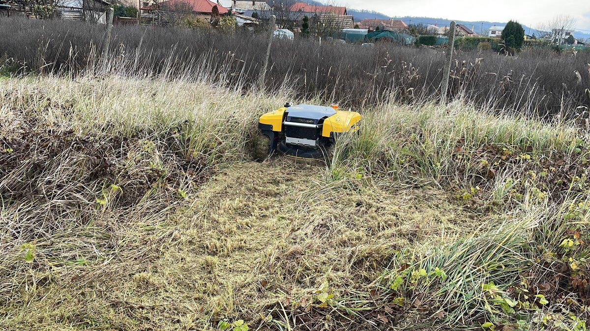 Spider cross liner mulčovač kosačka na dialkové - 8